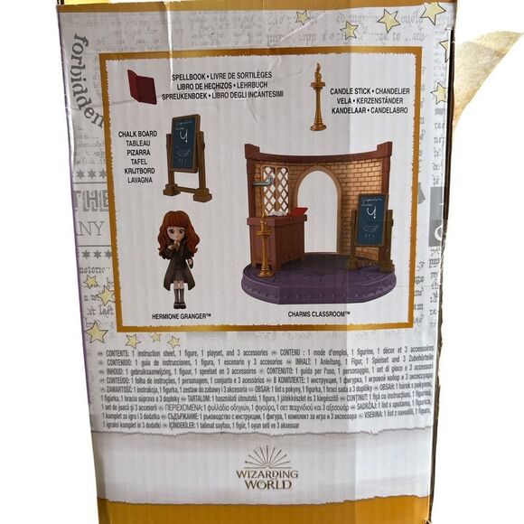 Nwt Harry Potter Hermione Granger Magical Minis Charms Classroom Playset - Picture 2 of 3